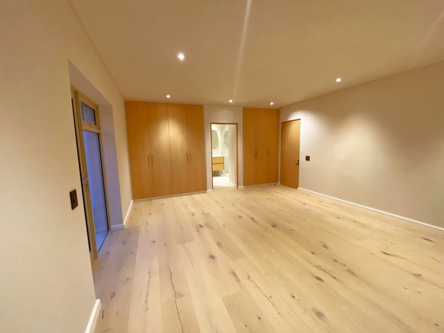 5 Bedroom Property for Sale in Camps Bay Western Cape